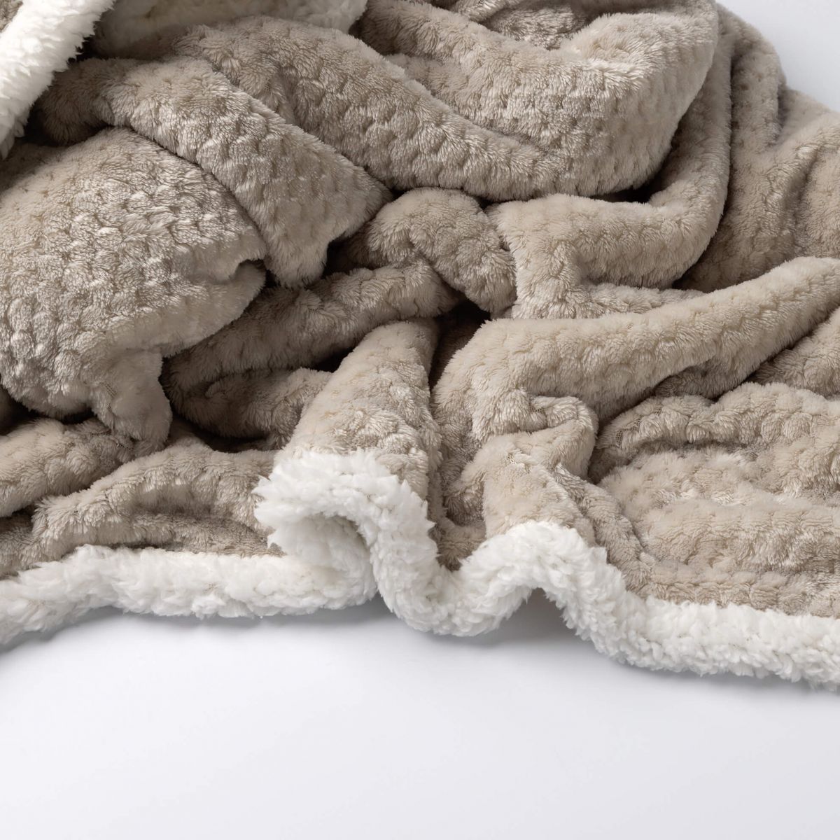 plaid-dutch-decor-cody-150x200cm-pumice-stone-detail