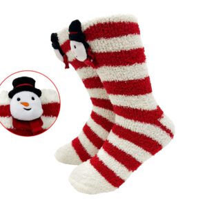 Rood-wit gestreepte Funny Snowman huissokken met sneeuwpopdetail, verpakt in een kartonnen doosje.